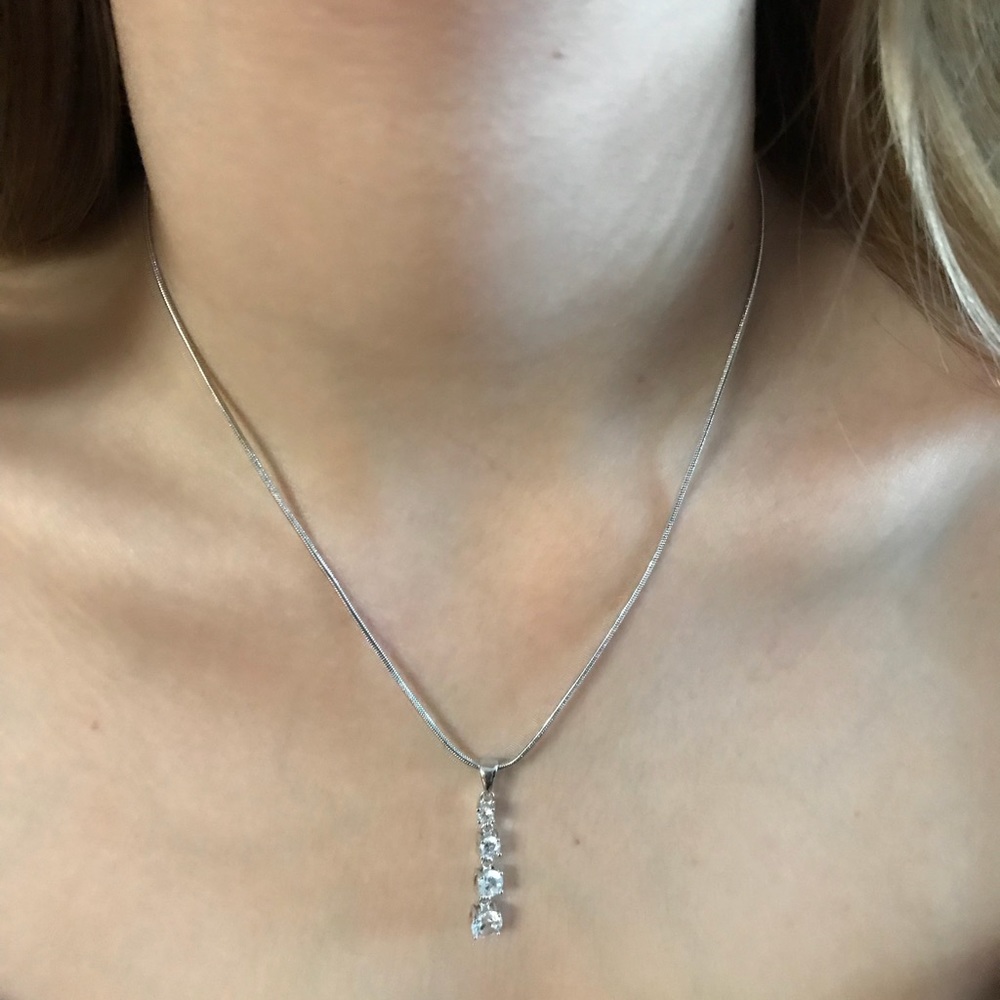 Beautiful Landau necklace